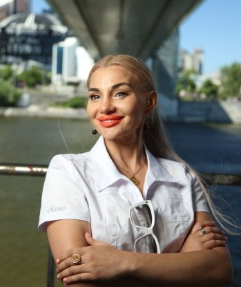 Сексуальная девушка с шикарной фигурой приглашает в гости щедрого джентльмена. Гарантирую полное удовлетворение и погружение в атмосферу страсти. Только для тебя, милый! 2769, 34 года